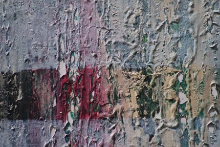 Hold back (2013) macro 1